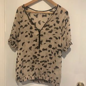 New York Co. Large. Fits 10-12